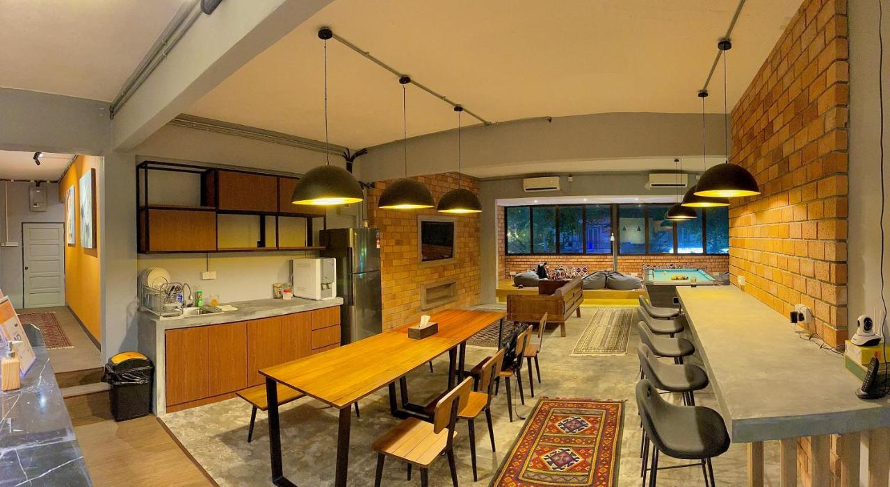 Arch Dormitorio Cenang Пантай Ченанг Екстериор снимка