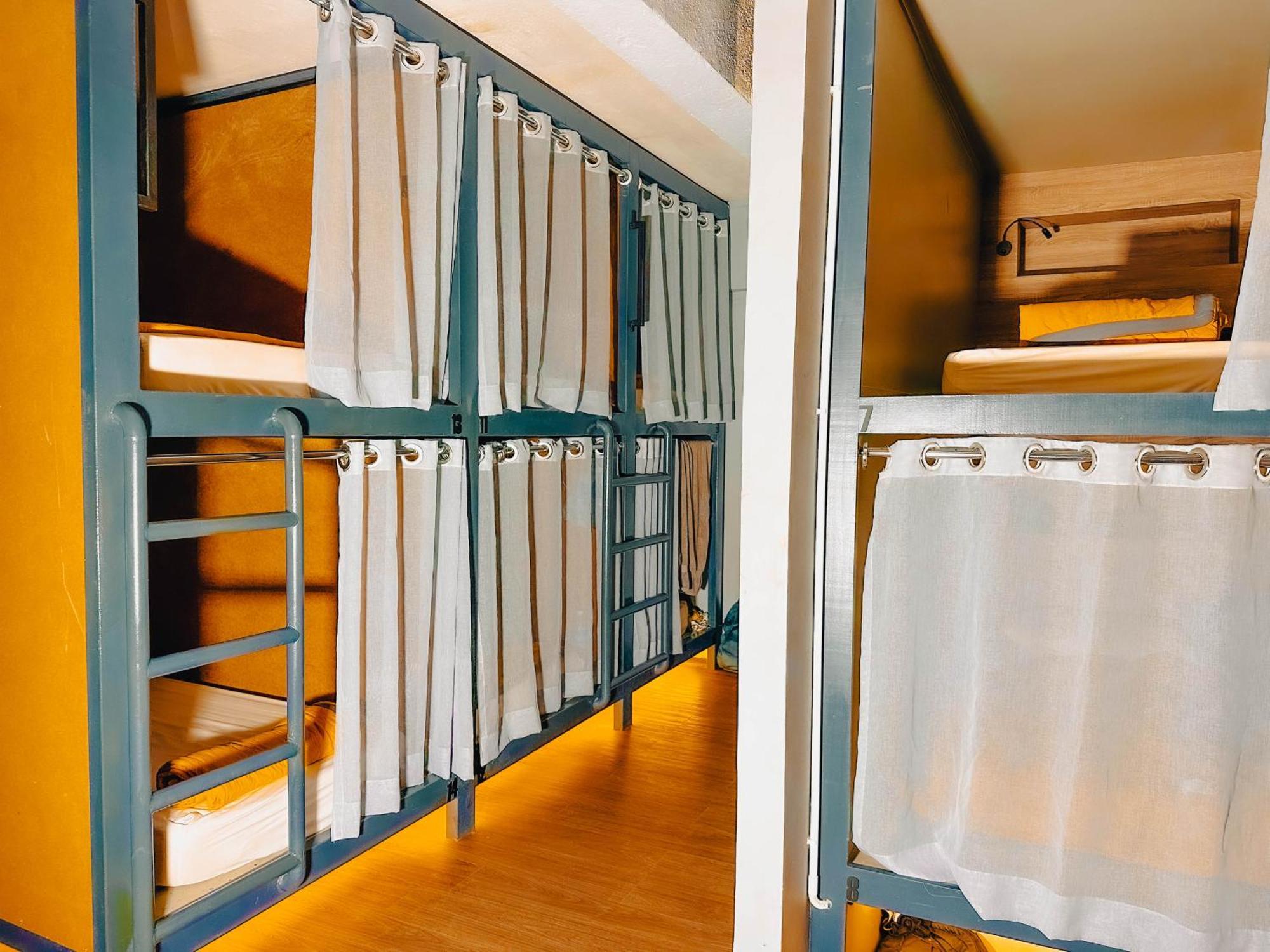 Arch Dormitorio Cenang Пантай Ченанг Екстериор снимка